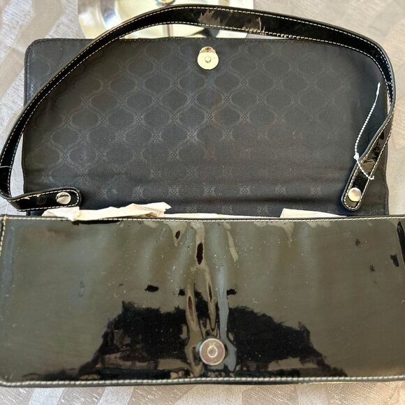 Ladies Sleek Black Dinner Purse/Bag with a Faux Buckle, There's Clasp Underneath - Picture 4 of 16